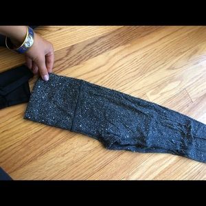 Marble size 2 cropped lulu leggings